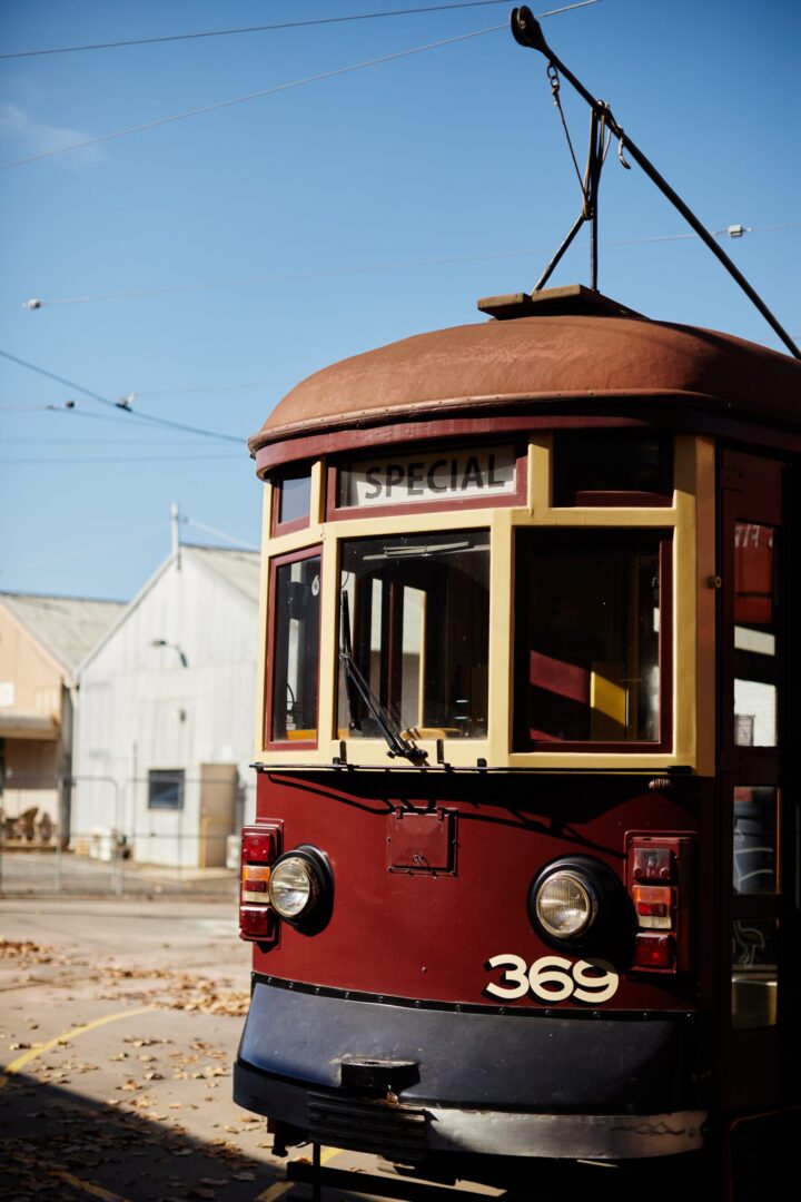 Front view of a tram in Bendigo